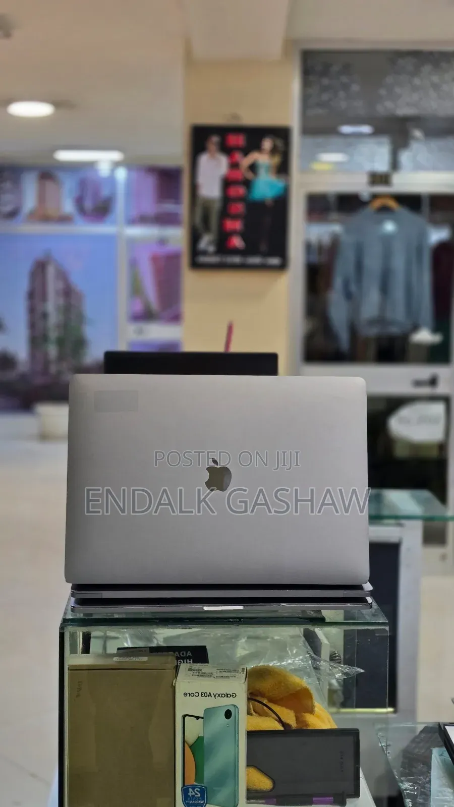 New Laptop Apple MacBook Pro 2017 16GB Intel Core i7 SSD 512GB