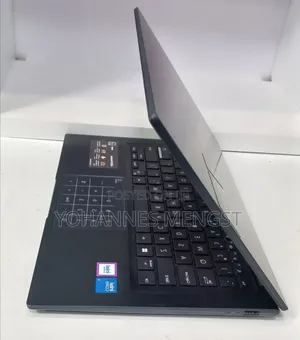 New Laptop Asus Vivobook 14 16GB Intel Core i5 SSD 512GB
