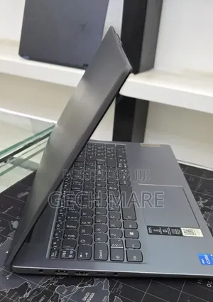 New Laptop Lenovo Ideapad 3 8GB Intel Core i5 SSD 512GB