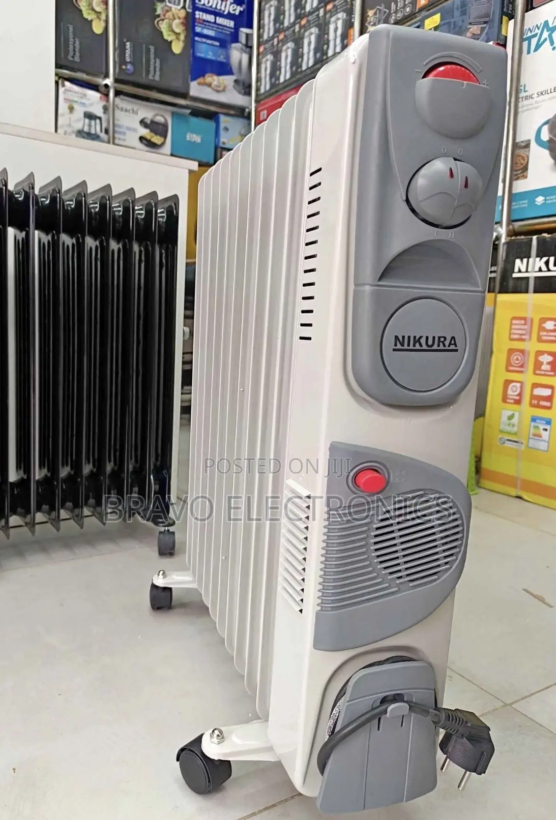 Nikura 11-Fin Oil Filled High-Power 2500W Plus a 400W Turbo Fan