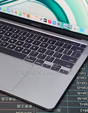 New Laptop Apple MacBook Air 2022 M2 8GB Apple M2 SSD 256GB