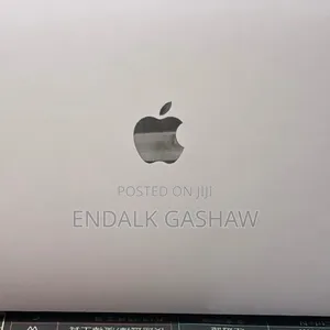 New Laptop Apple MacBook Air 2022 M2 8GB Apple M2 SSD 256GB