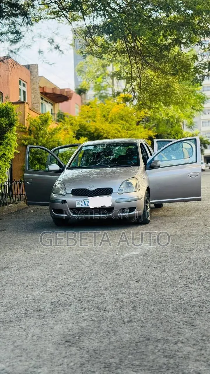 Toyota Vitz 2005