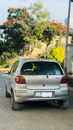 Toyota Vitz 2005
