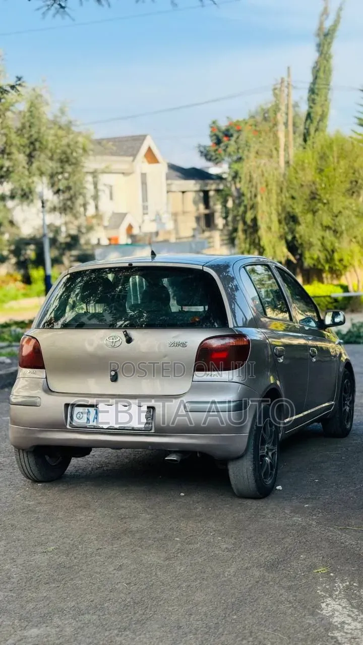 Toyota Vitz 2005