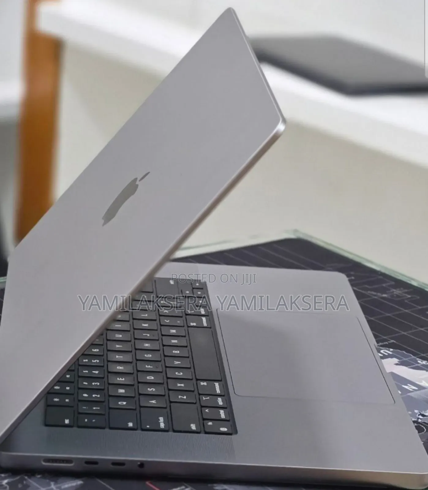 New Laptop Apple MacBook Pro 2022 M2 16GB Apple M2 SSD 16 GB