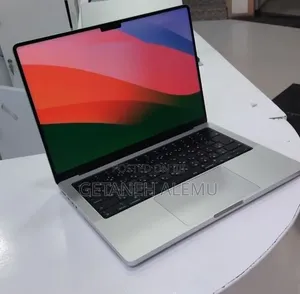 New Laptop Apple MacBook Pro 2024 M4 Pro 16GB Apple M4 Pro SSD 512GB