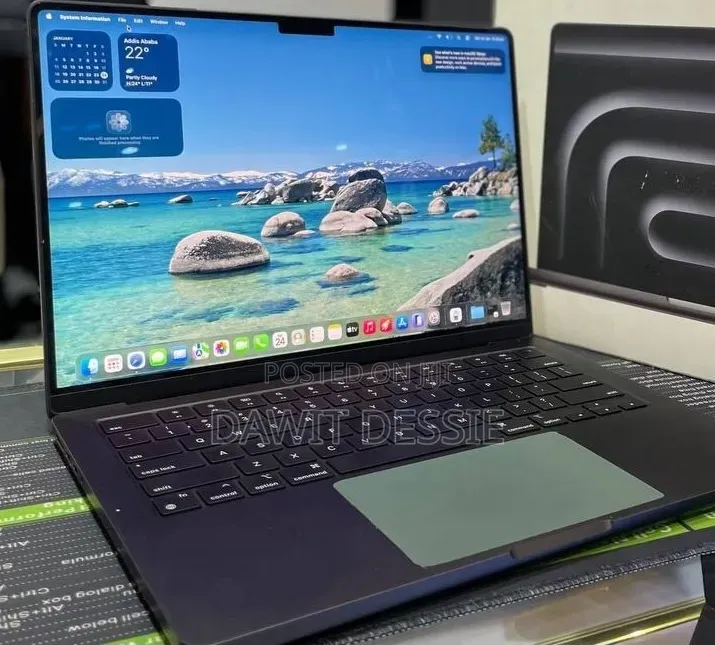 New Laptop Apple MacBook Pro 2024 M4 Max 48GB Apple M4 Max SSD 2T