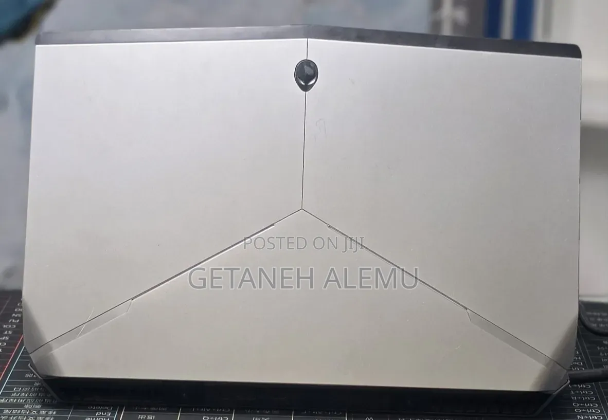 New Laptop Dell Allenware M15 R5 16GB Intel Core i7 SSD 512GB