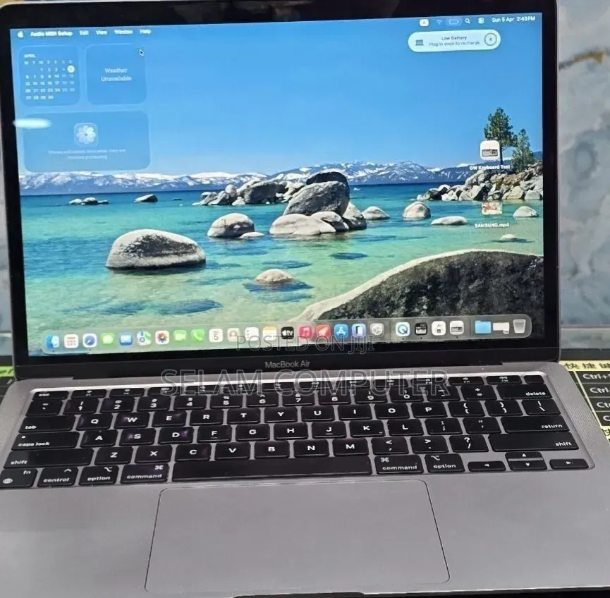New Laptop Apple MacBook Pro 2021 M1 8GB Apple M1 SSD 256GB