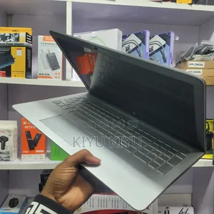 New Laptop HP Pavilion 15 8GB Intel Core i7 SSD 128GB