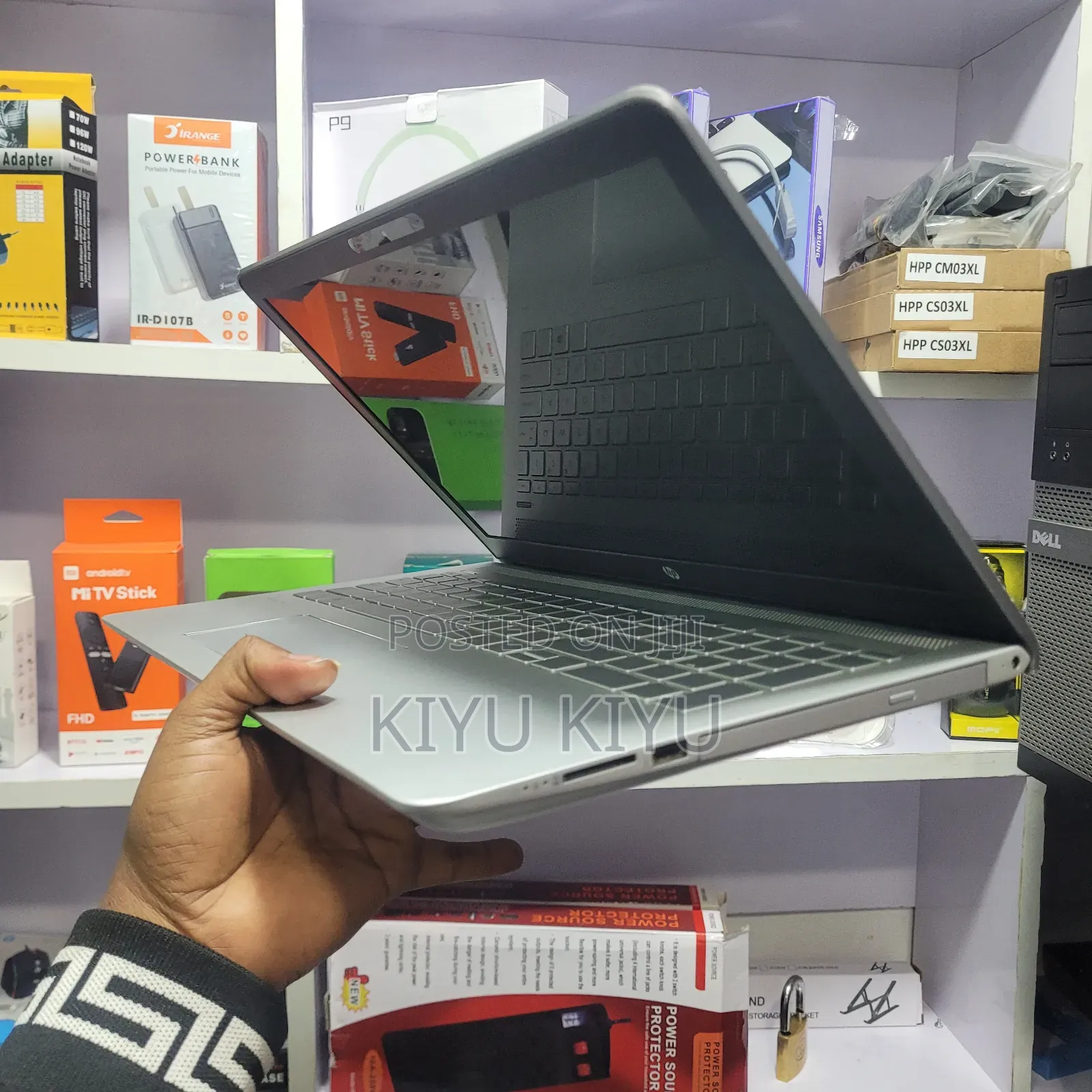 New Laptop HP Pavilion 15 8GB Intel Core i7 SSD 128GB