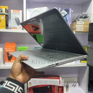 New Laptop HP Pavilion 15 8GB Intel Core i7 SSD 128GB