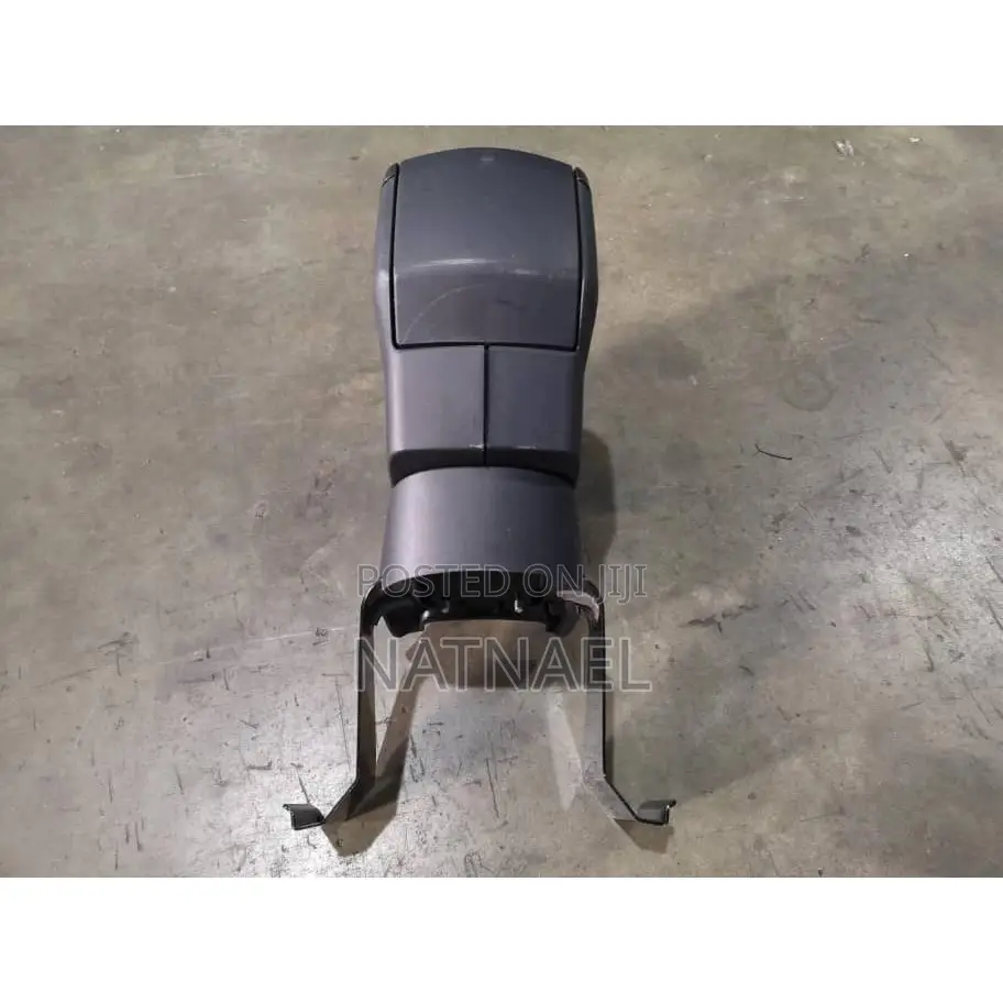 Toyota Vitz SCP90 Armset/ Armset Rest/ Consuel Box