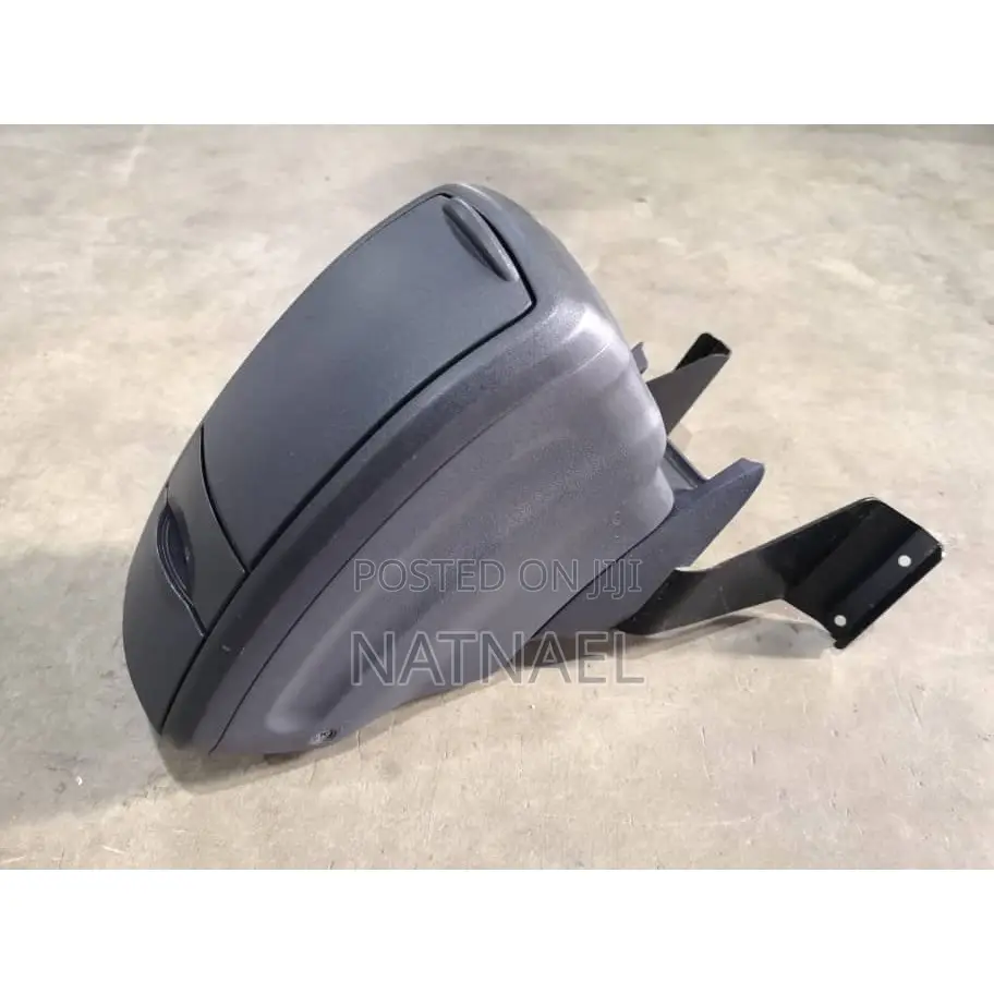 Toyota Vitz SCP90 Armset/ Armset Rest/ Consuel Box