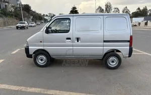 Suzuki Eeco 2025 Silver
