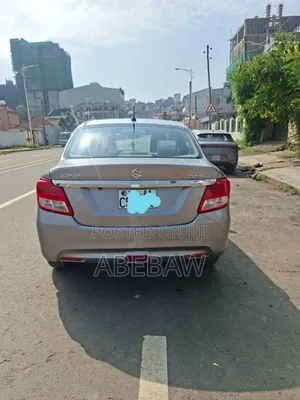 Suzuki Dzire 2022 Silver