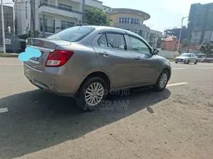 Suzuki Dzire 2022 Silver