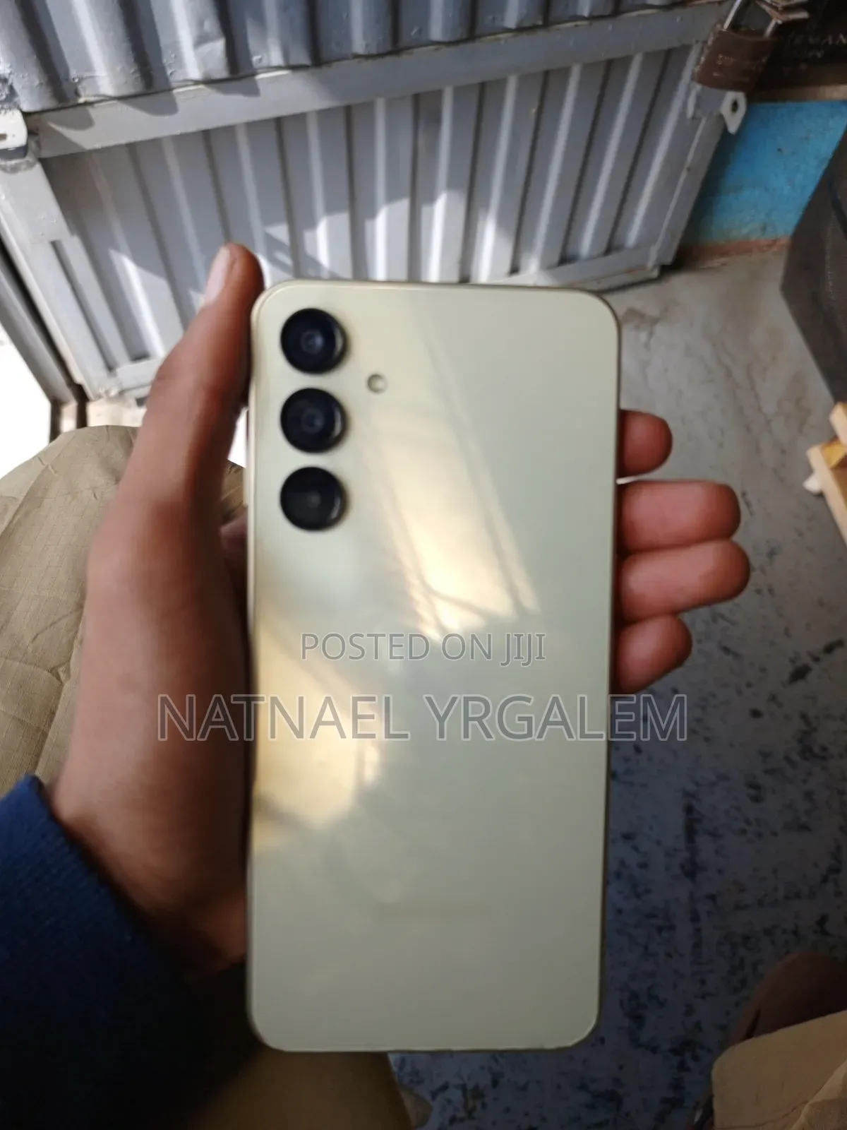 New Samsung Galaxy A16 5G 256 GB Gold
