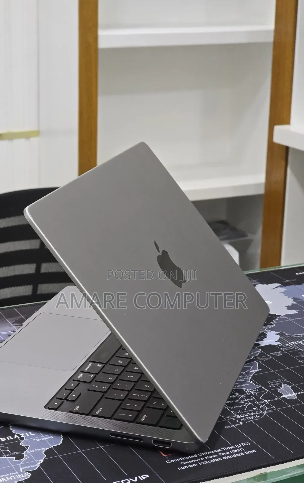 New Laptop Apple MacBook Pro 2023 M3 8GB Apple M3 Pro SSD 512GB