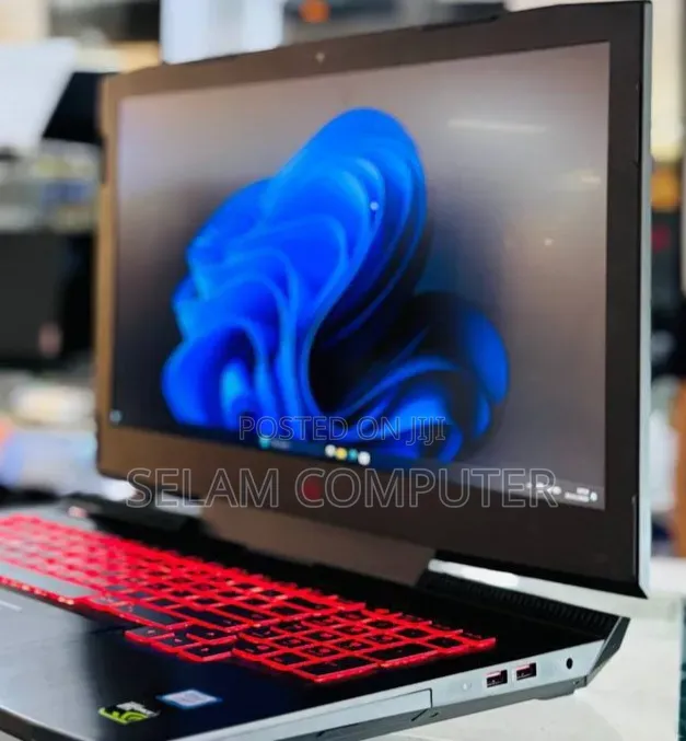 New Laptop HP Omen 15 16GB Intel Core i7 HDD 1T