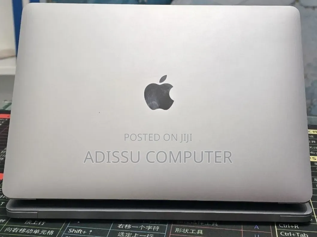 New Laptop Apple MacBook Air 2020 M1 8GB Apple M1 SSD 256GB