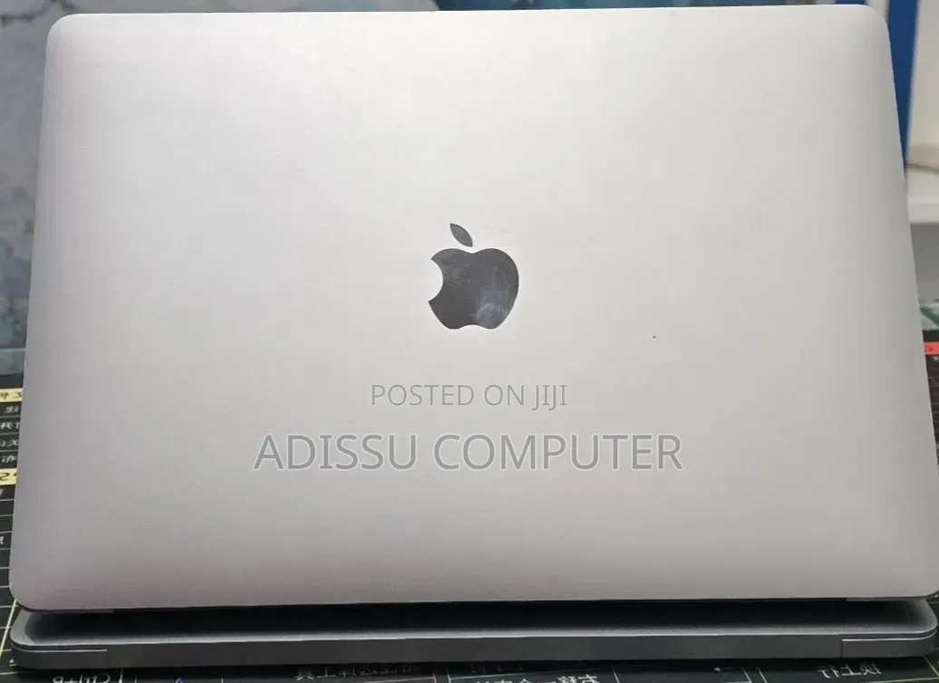 New Laptop Apple MacBook Air 2020 M1 8GB Apple M1 SSD 256GB