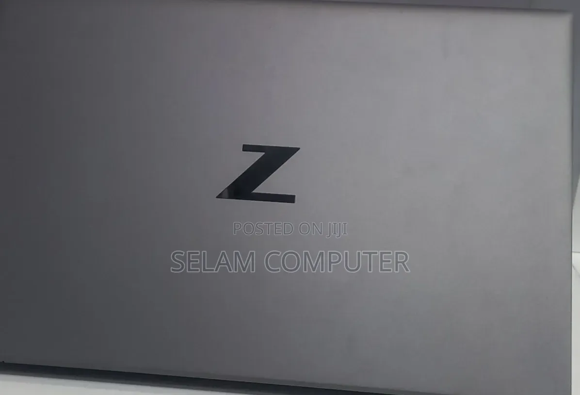 New Laptop HP ZBook 15u G4 16GB Intel Core i7 SSD 512GB