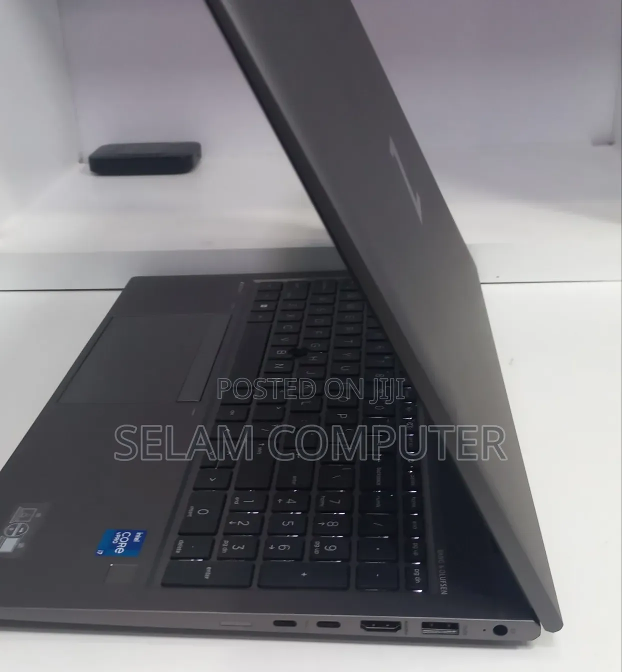 New Laptop HP ZBook 15u G4 16GB Intel Core i7 SSD 512GB