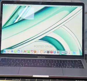 New Laptop Apple MacBook Air 2022 M2 8GB Apple M2 SSD 256GB