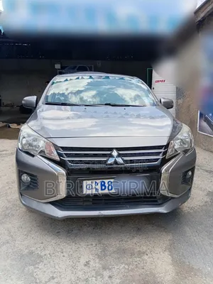 Mitsubishi Attrage 2021 Gray