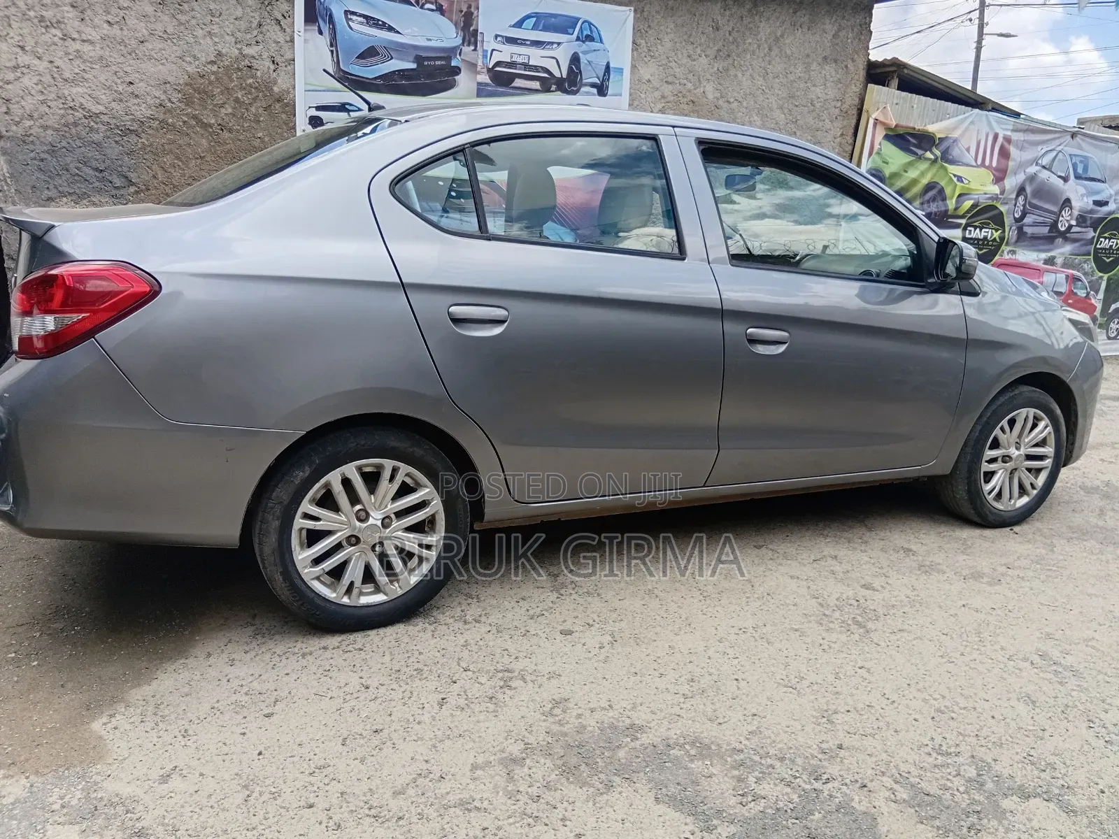 Mitsubishi Attrage 2021 Gray