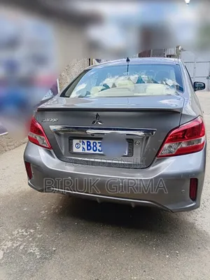 Mitsubishi Attrage 2021 Gray