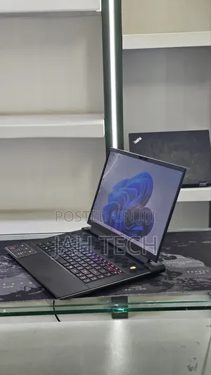 New Laptop Alienware X16 r1 16GB Intel Core i9 SSD 1T