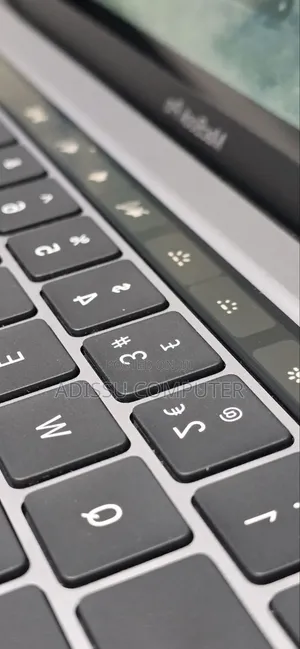 New Laptop Apple MacBook Pro 2020 8GB Apple M1 Pro SSD 512GB