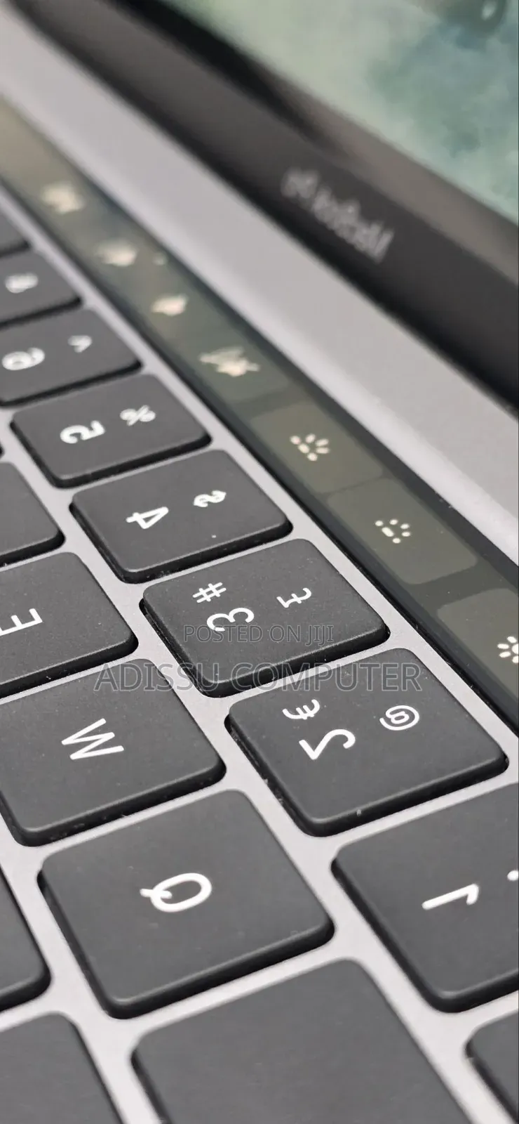 New Laptop Apple MacBook Pro 2020 8GB Apple M1 Pro SSD 512GB