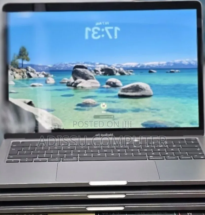 New Laptop Apple MacBook Pro 2020 8GB Apple M1 Pro SSD 512GB