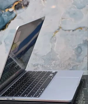 New Laptop Apple MacBook Pro 2022 M2 8GB Apple M2 SSD 256GB