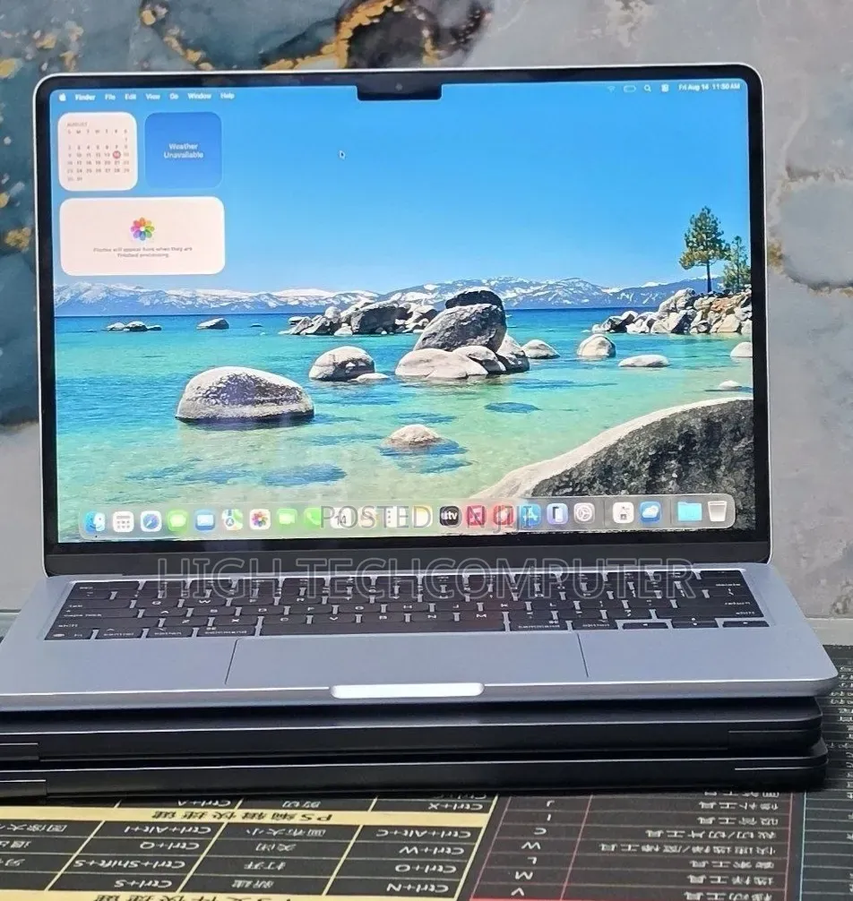 New Laptop Apple MacBook Pro 2022 M2 8GB Apple M2 SSD 256GB