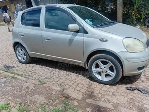 Toyota Vitz 1.0 FWD 3dr 2002 Silver