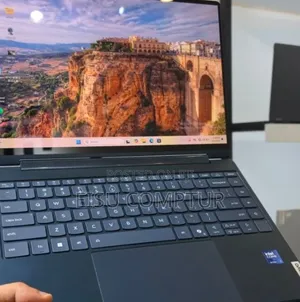 New Laptop Lenovo Yoga 9 16GB Intel Core Ultra 7 SSD 1T