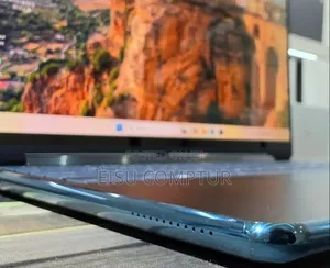 New Laptop Lenovo Yoga 9 16GB Intel Core Ultra 7 SSD 1T