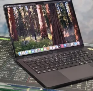 New Laptop Apple MacBook Pro 2024 M4 16GB Apple M4 SSD 512GB