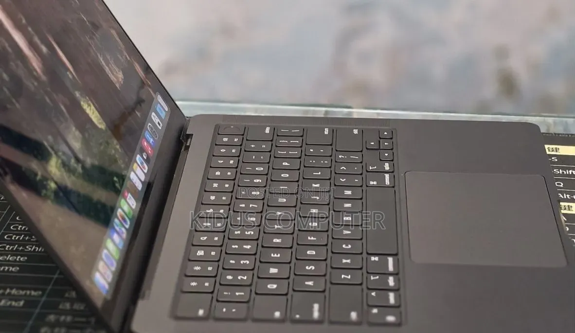New Laptop Apple MacBook Pro 2024 M4 16GB Apple M4 SSD 512GB