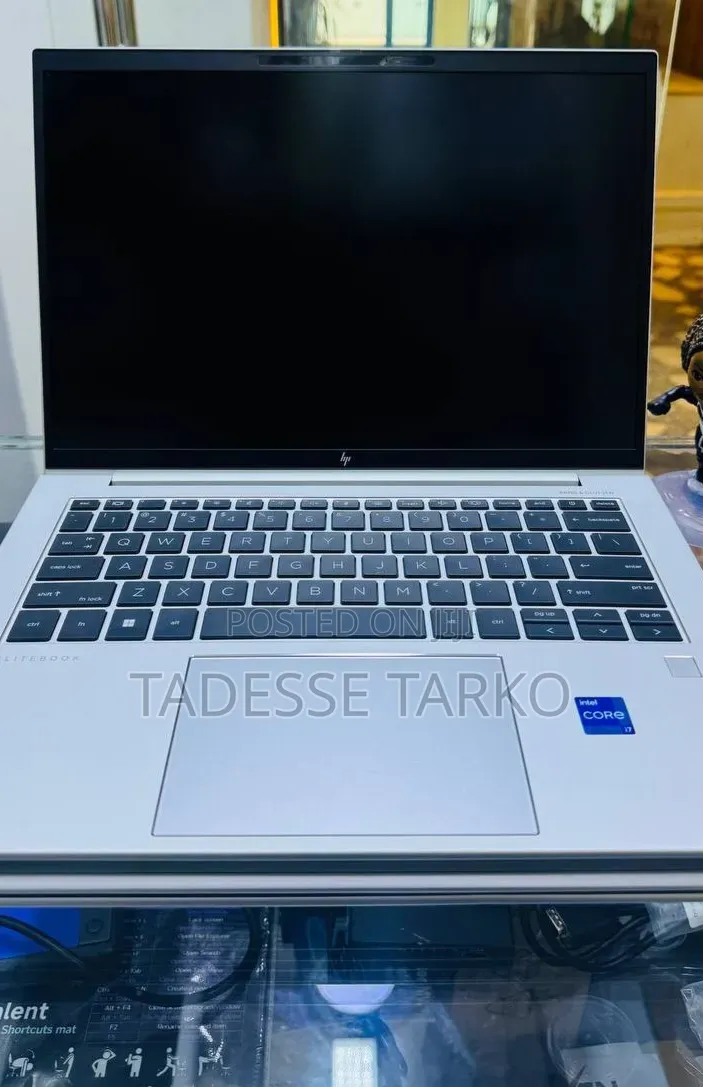New Laptop HP EliteBook 840 G10 16GB Intel Core i7 SSD 512GB
