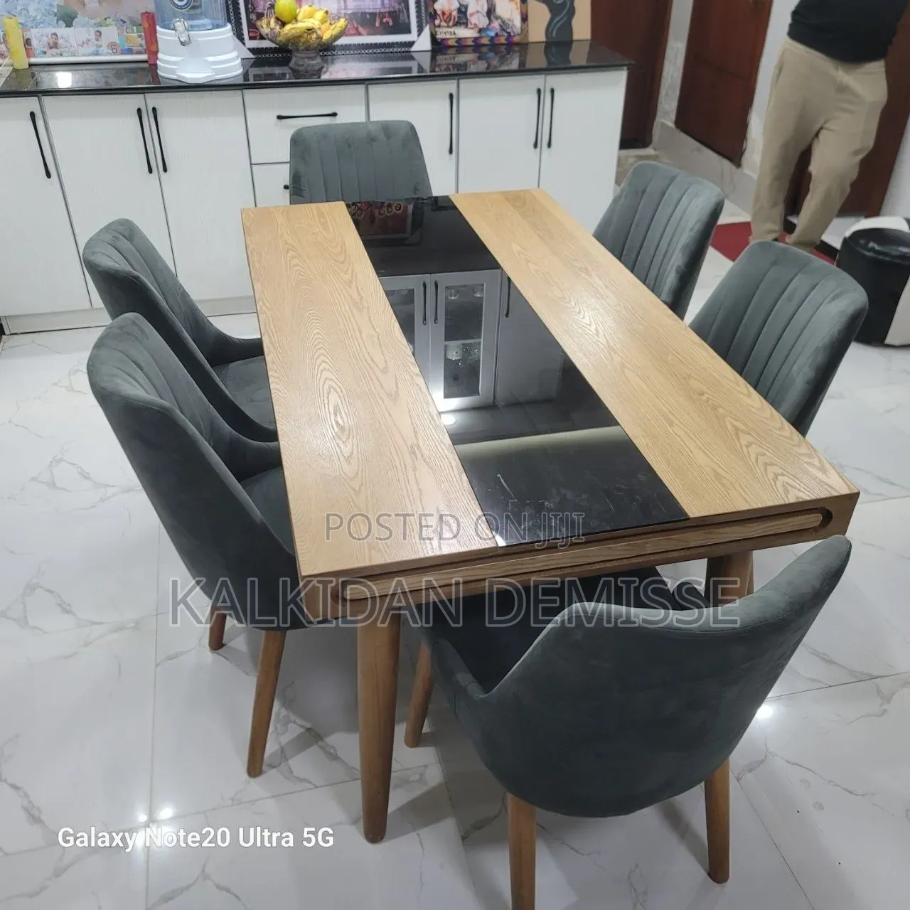 Dinning Table