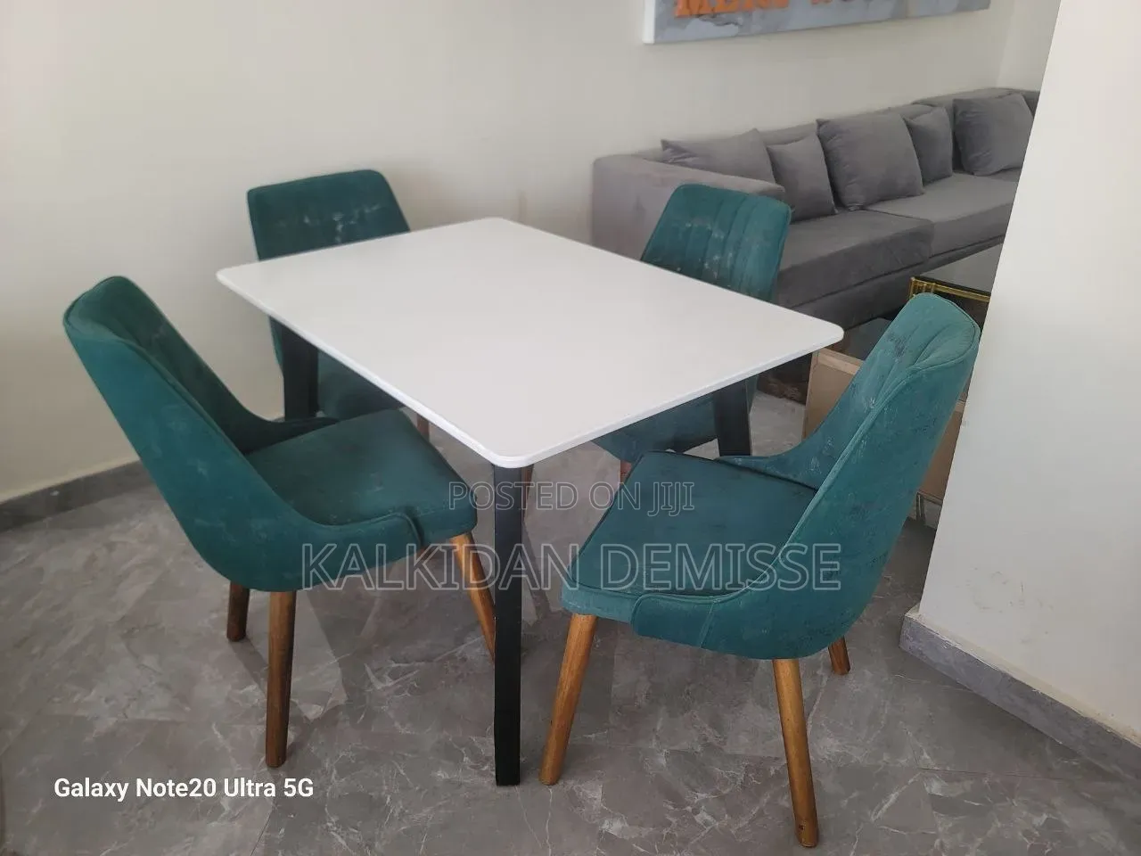 Dinning Table