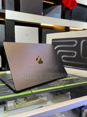New Laptop Apple MacBook Pro 2024 M4 Max 40GB Apple M4 Max SSD 2T