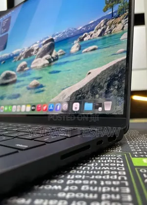New Laptop Apple MacBook Pro 2024 M4 Max 40GB Apple M4 Max SSD 2T