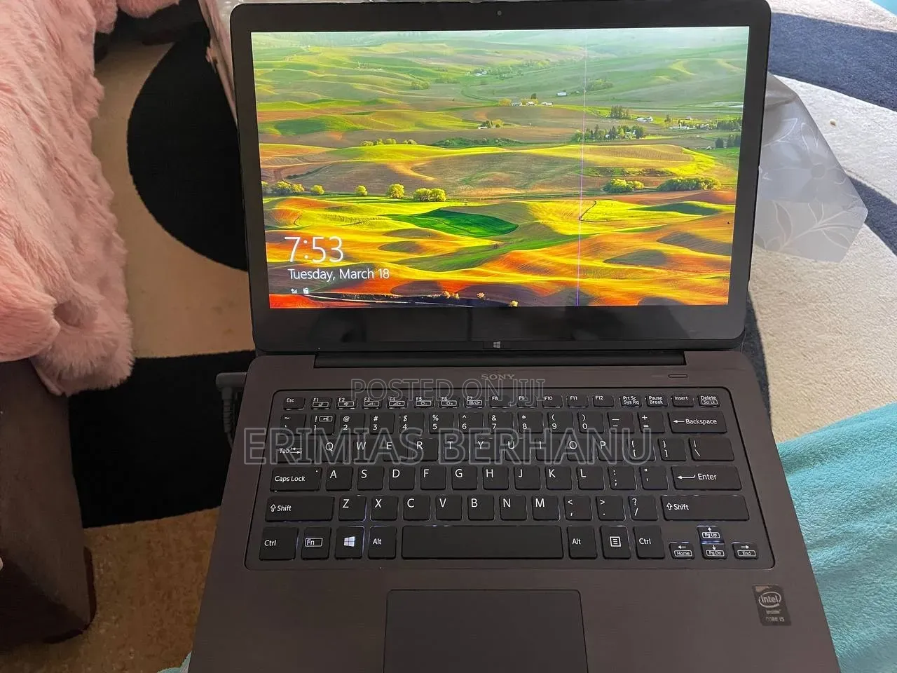 Laptop Sony VAIO E11125CN 8GB Intel Core i5 HDD+SSD 640GB